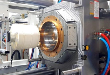 Double lock SuperPail for Middle East